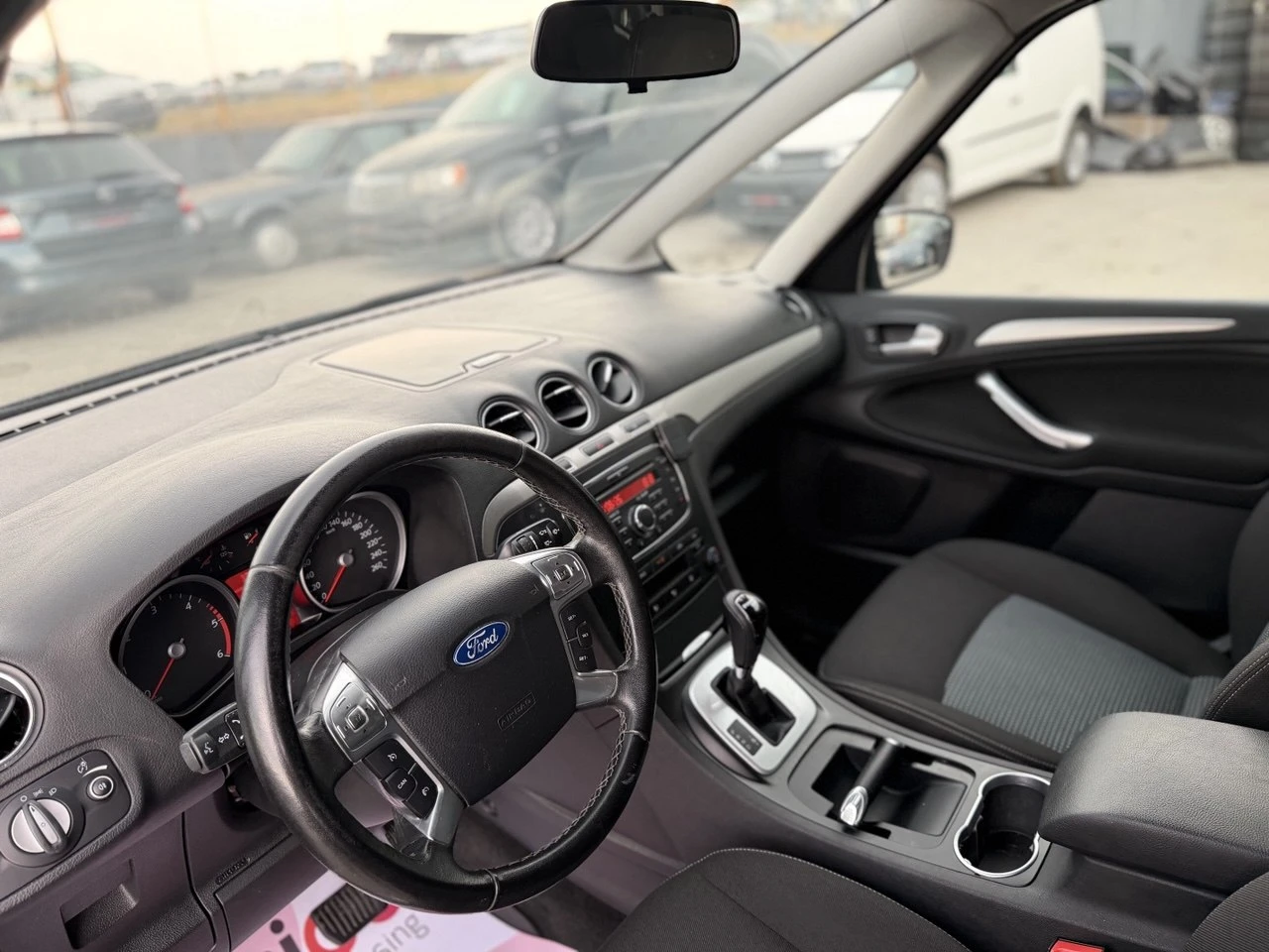 Ford Galaxy 2.0TDCi FACELIFT АВТОМАТИК 7 МЕСТА, снимка 10 - Автомобили и джипове - 55796409