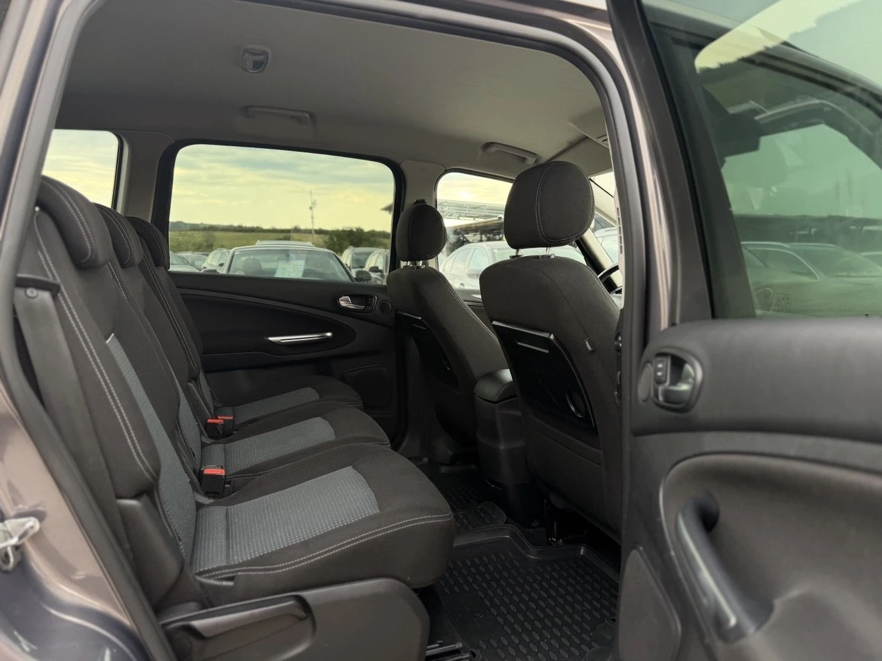 Ford Galaxy 2.0TDCi FACELIFT АВТОМАТИК 7 МЕСТА, снимка 12 - Автомобили и джипове - 55796409