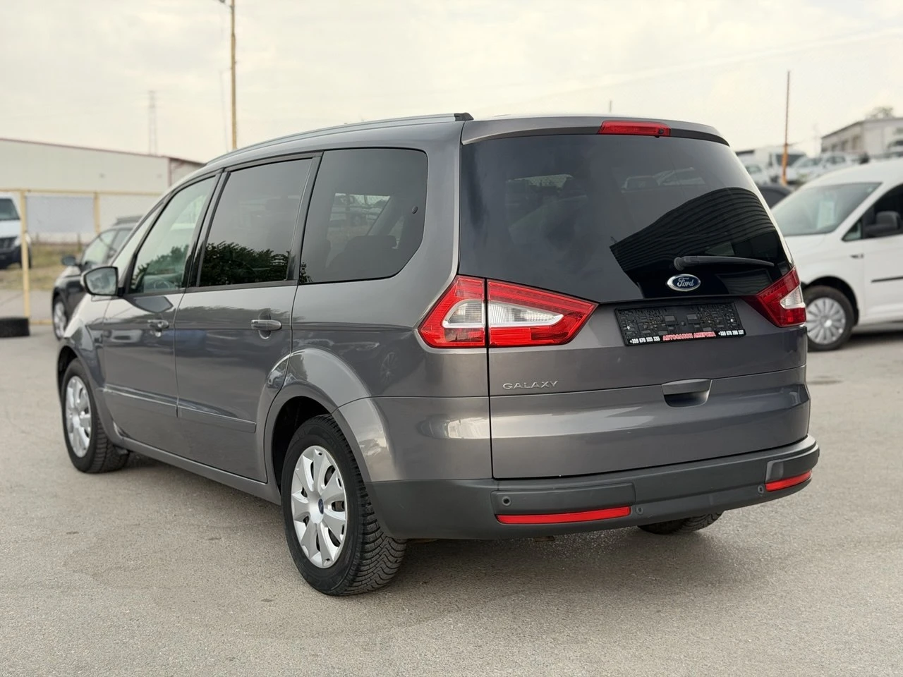 Ford Galaxy 2.0TDCi FACELIFT АВТОМАТИК 7 МЕСТА, снимка 4 - Автомобили и джипове - 55796409