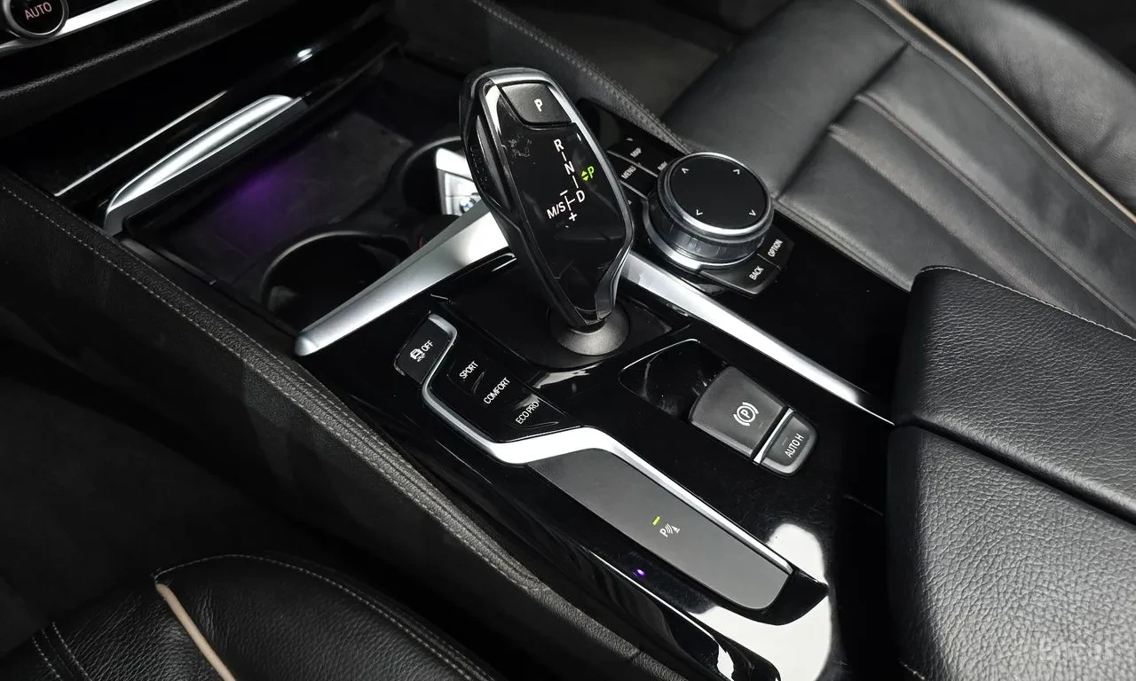 BMW 520 i / Luxury line / HUD /  ������� / | Mobile.bg � ����������� 13
