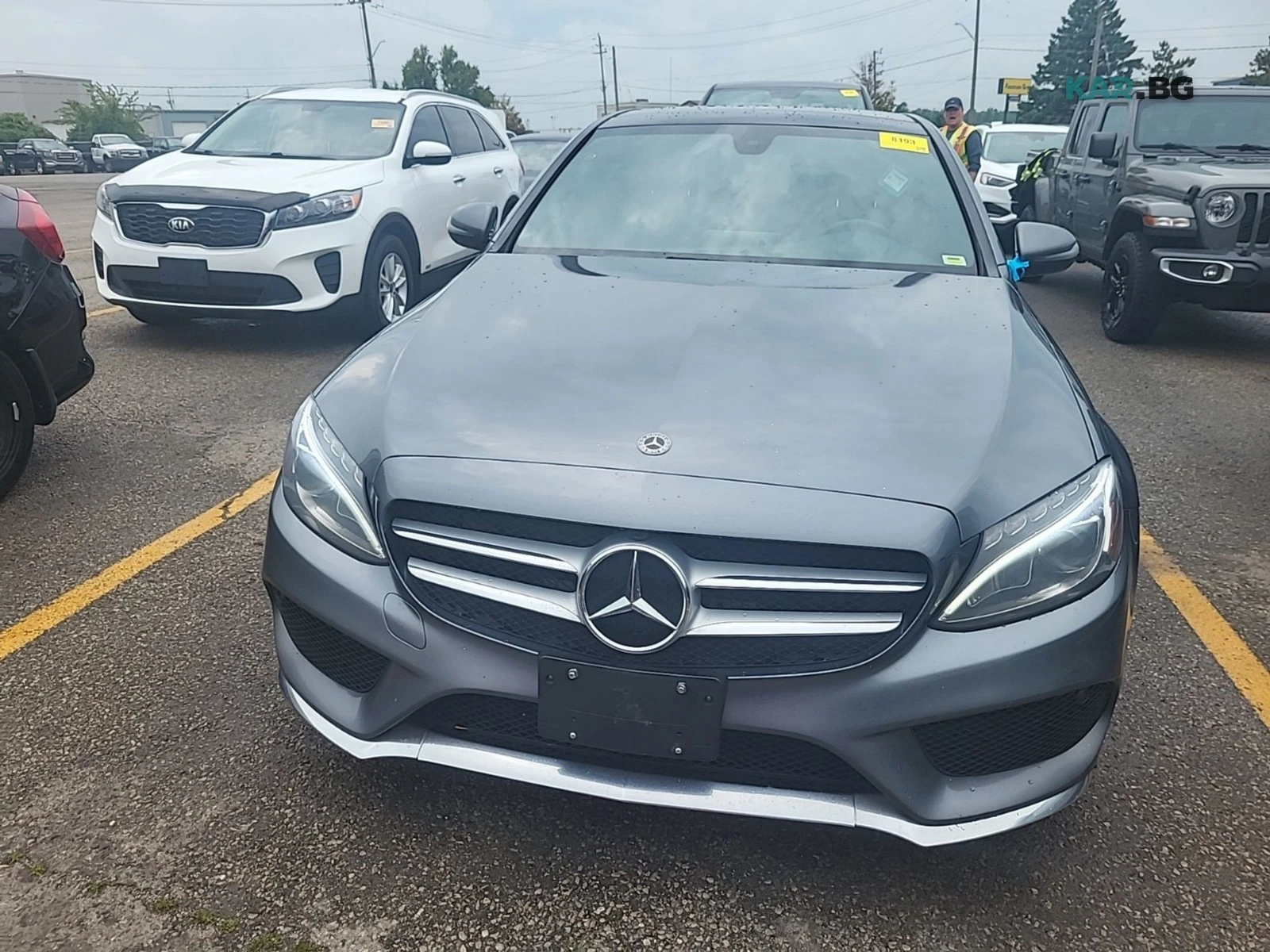 Mercedes-Benz C 300 4Matic * AMG Line * АвтоКредит * (ЦЕНА ДО БГ), снимка 3 - Автомобили и джипове - 56039861