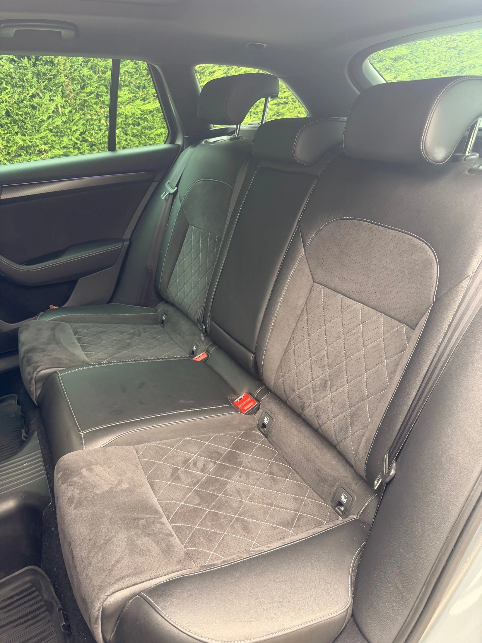 Skoda Superb Sportline, снимка 14 - Автомобили и джипове - 56648060