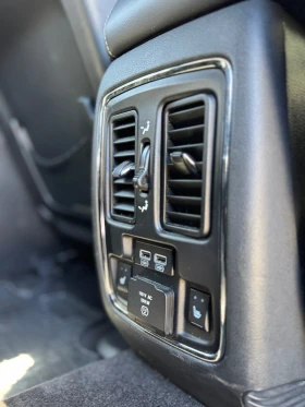 Обява за продажба на Jeep Grand cherokee WK2 ~39 700 лв. - изображение 8