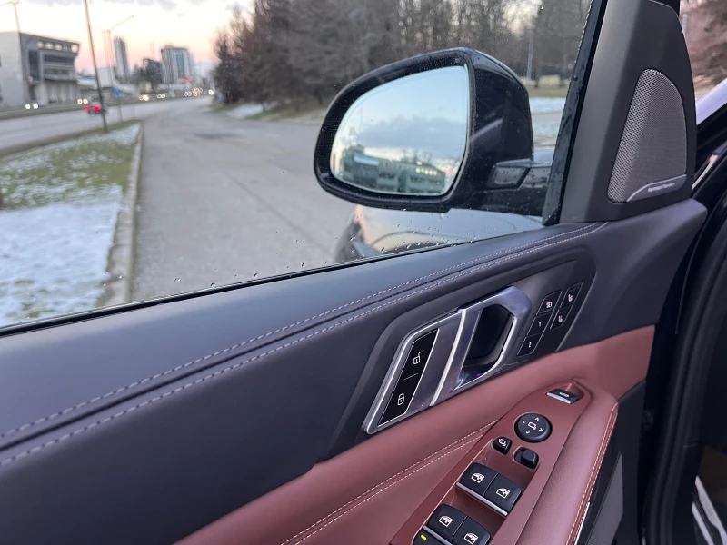 BMW X5 45e M sport, Sky Lounge, Alcantara, снимка 11 - Автомобили и джипове - 52921343