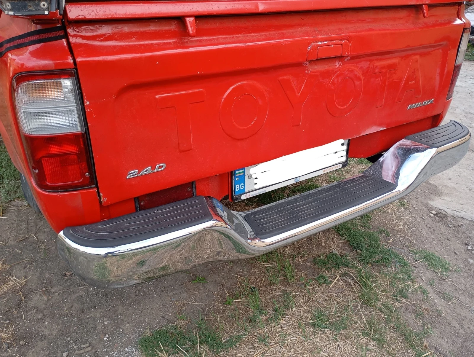 Toyota Hilux 2.4D - изображение 6