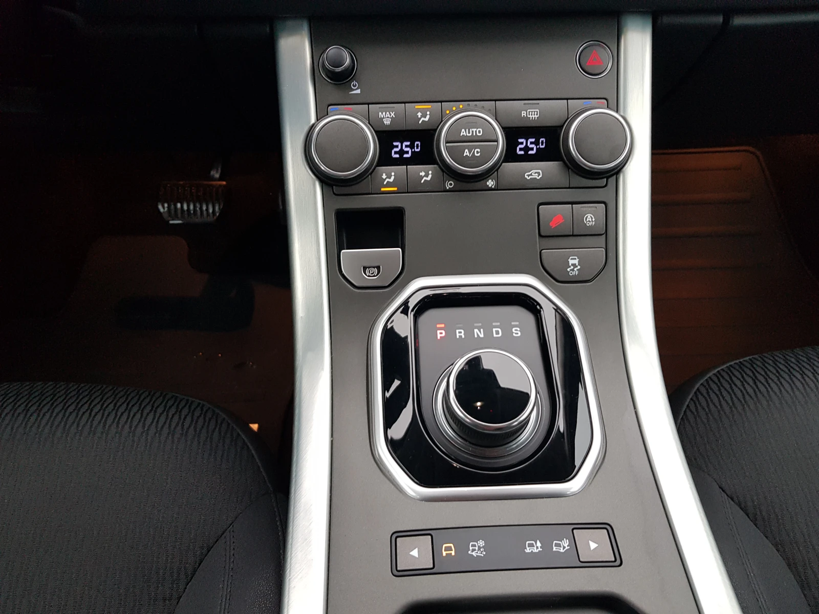 Land Rover Range Rover Evoque FACELIFT 2.0 D-150 .. EURO 6D  | Mobile.bg   13