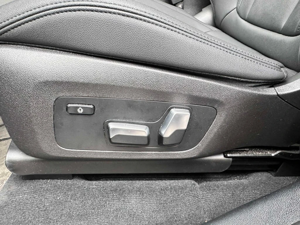 BMW X3 * xDrive30i * CARFAX *    | Mobile.bg   12