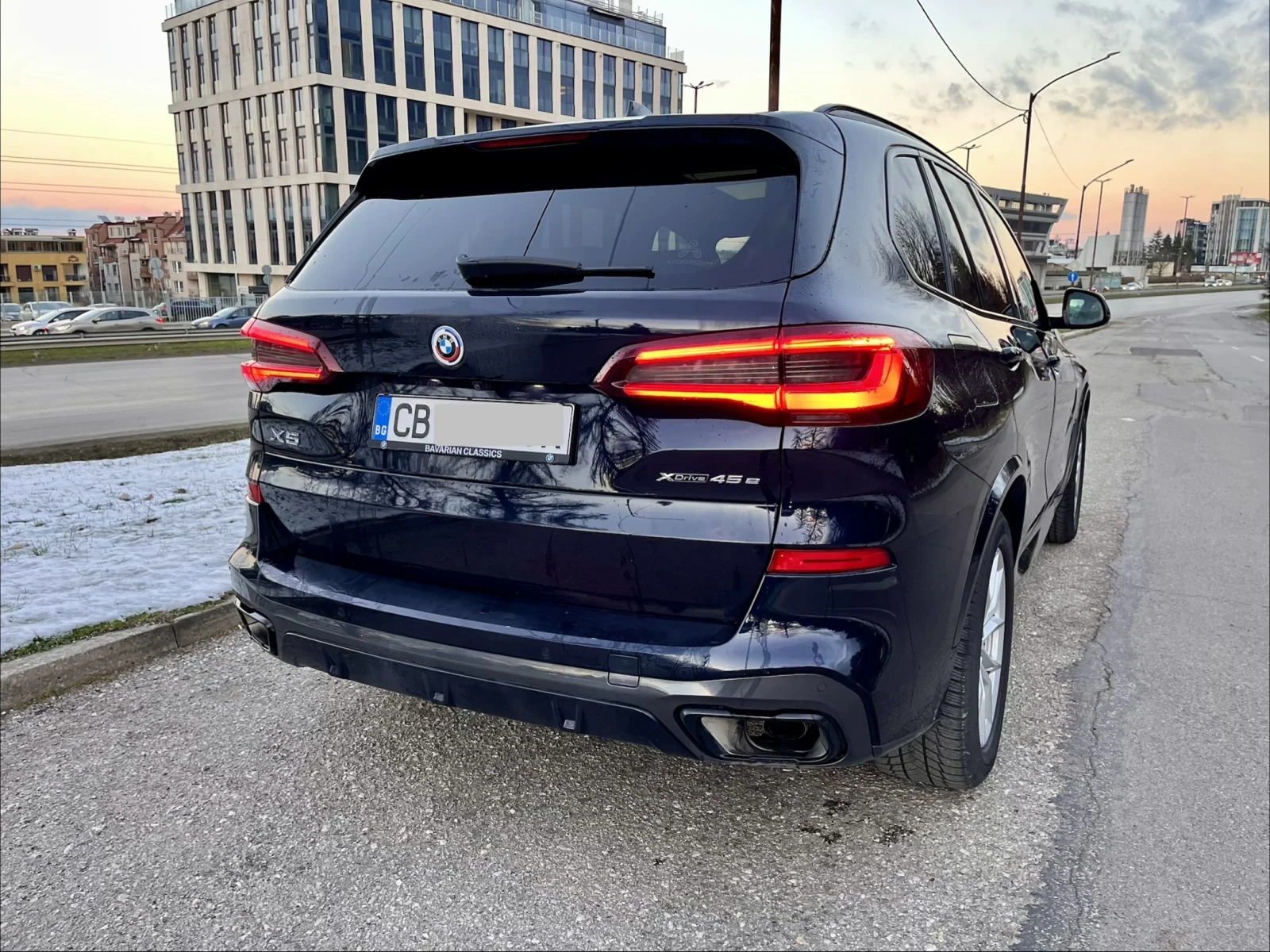 BMW X5 45e M sport, Sky Lounge, Alcantara - изображение 6