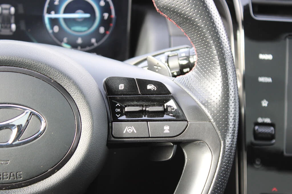 Hyundai Tucson N Line* ДИСТРОНИК* СЛЕДЕНЕ НА ЛЕНТИ* КАМЕРА* BLIND - изображение 8