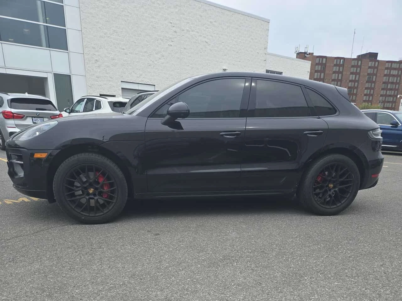 Porsche Macan * GTS * АВТОКРЕДИТ БЕЗ ПЪРВОНАЧАЛНА ВНОСКА* , снимка 2 - Автомобили и джипове - 54660635