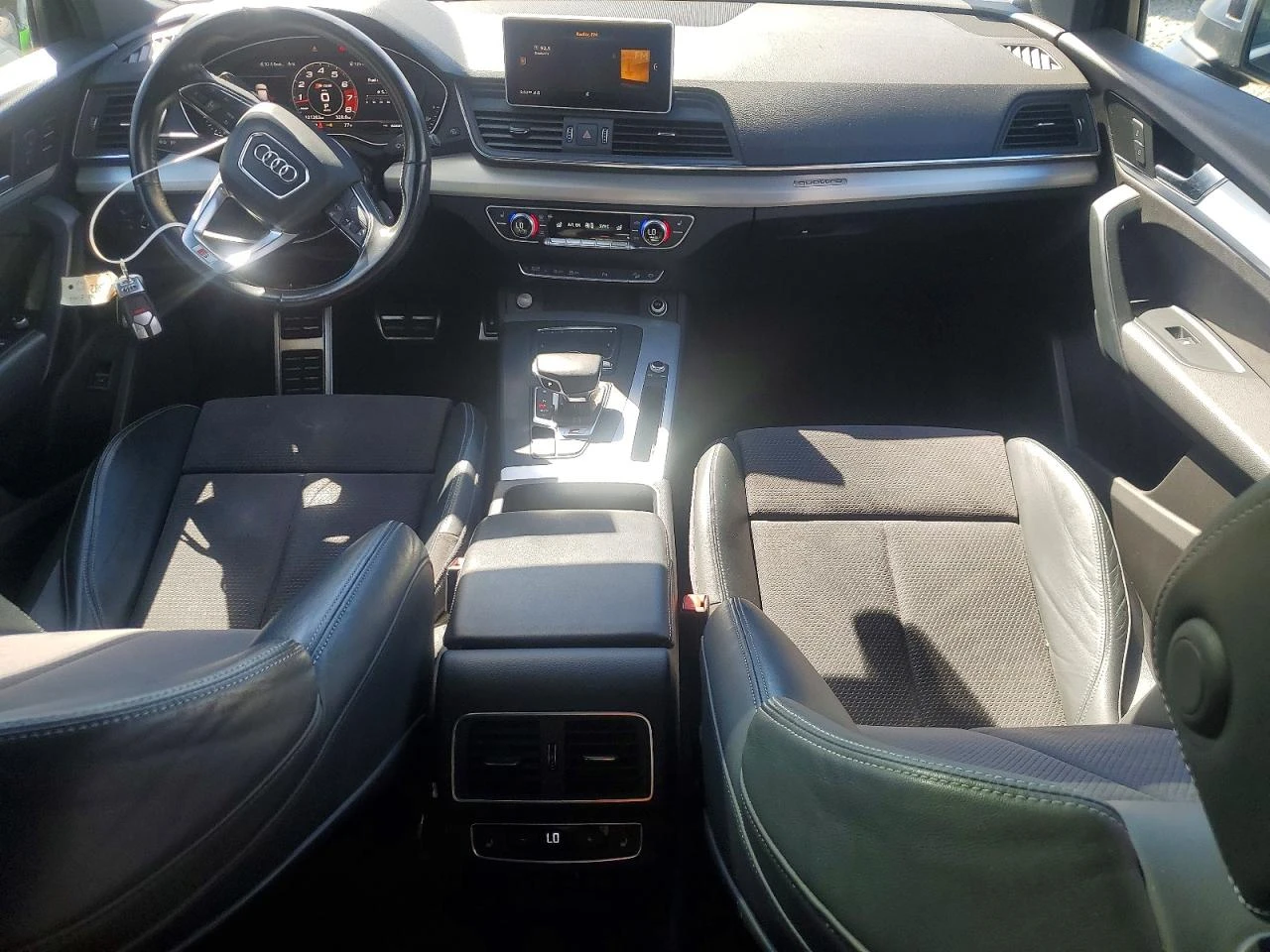 Audi SQ5 3.0l Premium Plus, снимка 8 - Автомобили и джипове - 55094096