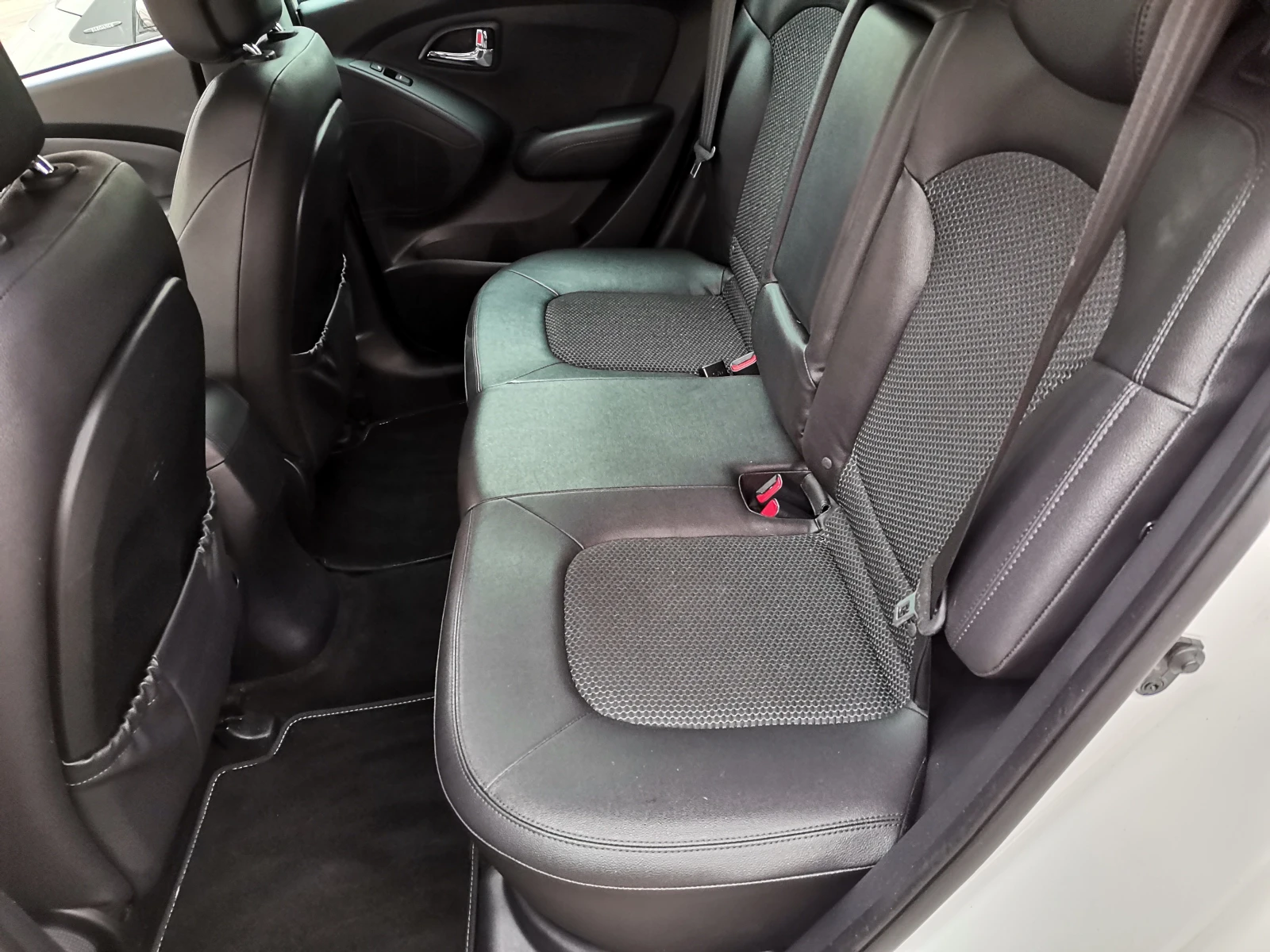 Hyundai IX35 1, 7cdti фейс/панорама, снимка 12 - Автомобили и джипове - 55545098