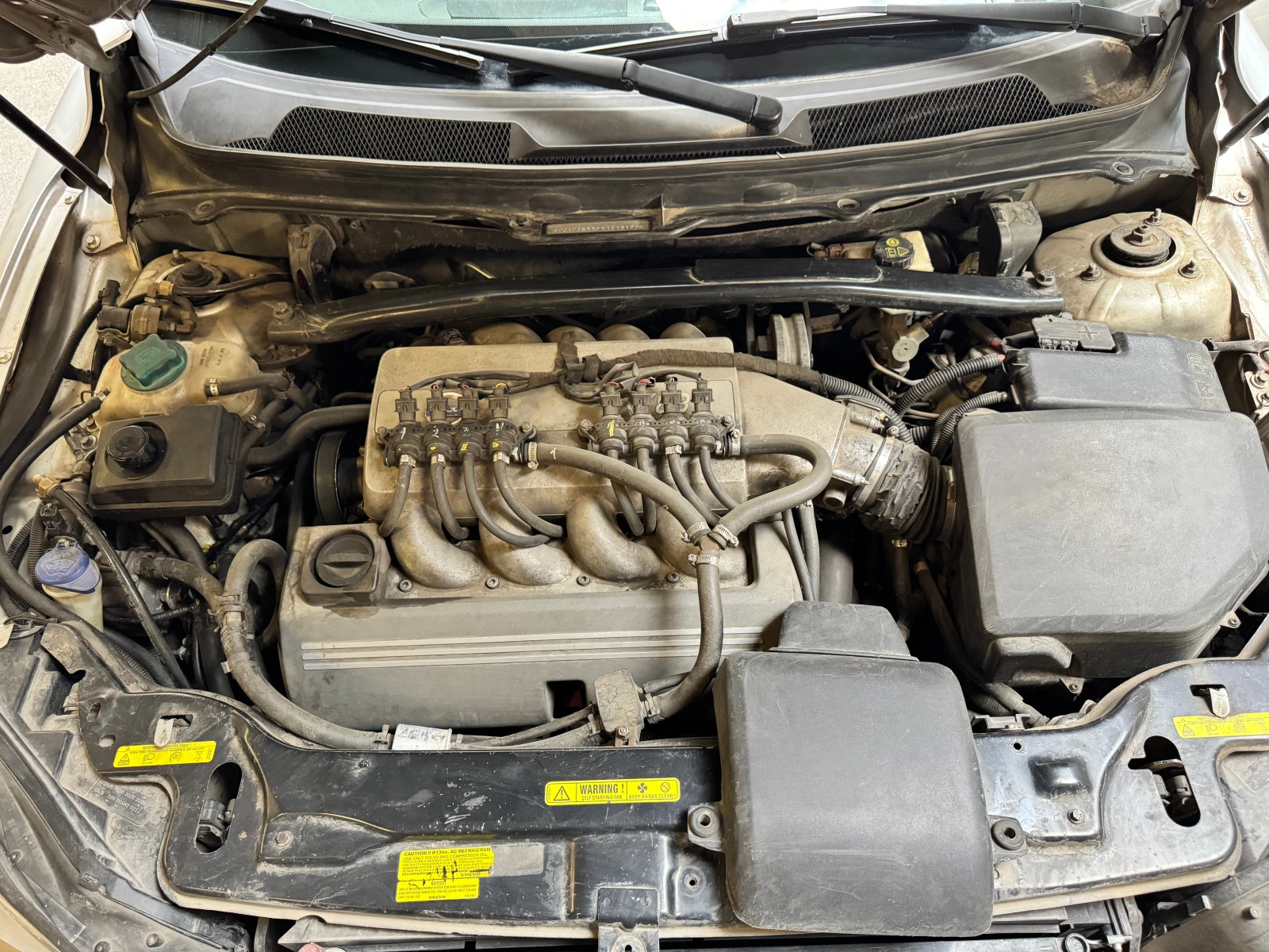 Volvo Xc90 V8, снимка 16 - Автомобили и джипове - 56172948