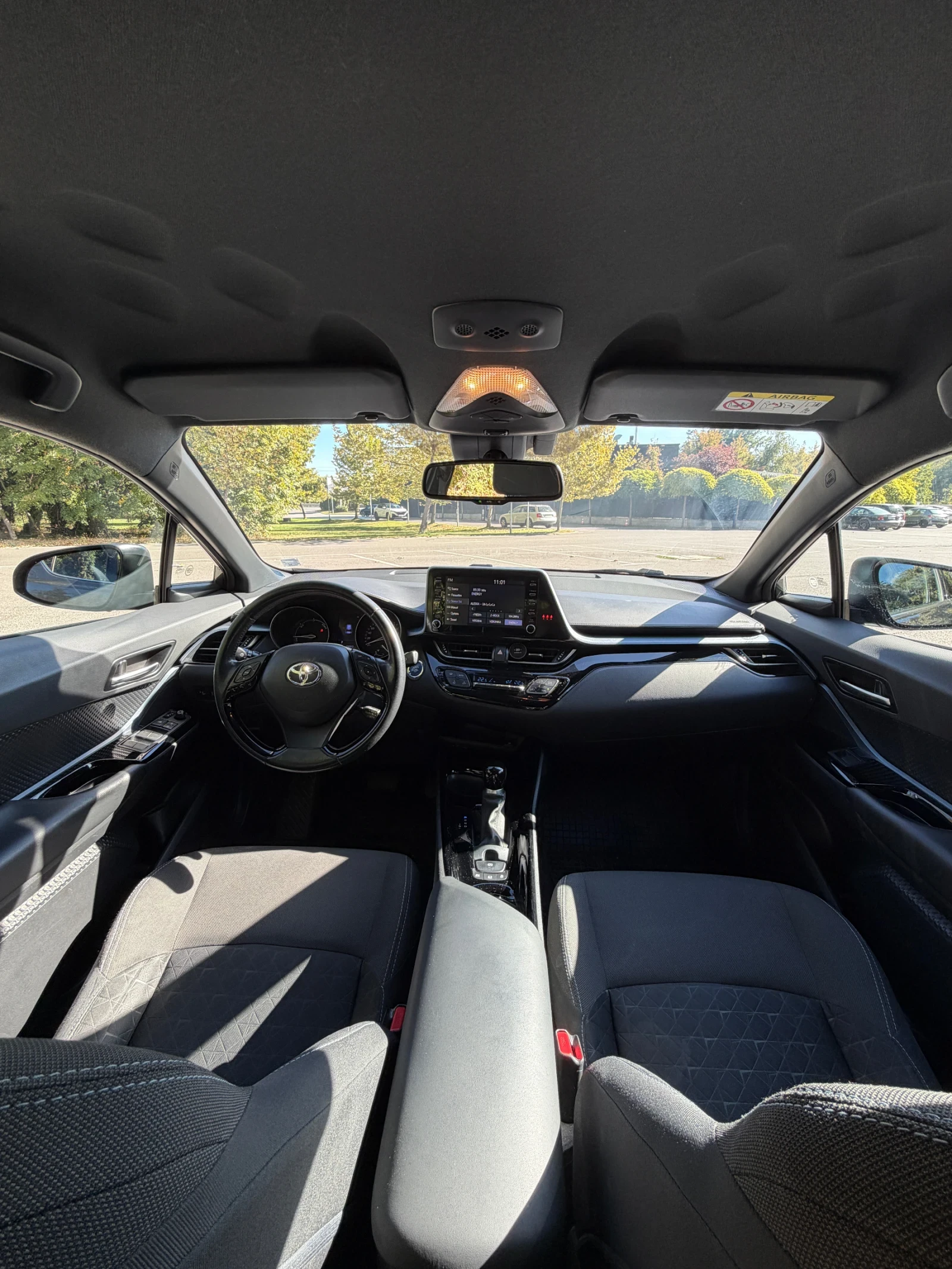 Toyota C-HR, снимка 8 - Автомобили и джипове - 56324515