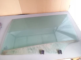 Стъкло врата задно ляво Пежо 5008 (б)