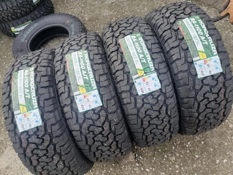 Гуми Всесезонни 245/65R17, снимка 3 - Гуми и джанти - 31187836