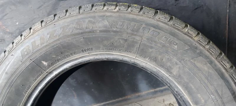 Гуми Зимни 245/65R17, снимка 7 - Гуми и джанти - 35129963