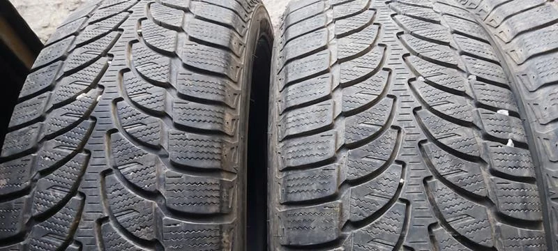 Гуми Зимни 245/65R17, снимка 4 - Гуми и джанти - 35129963