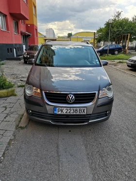 VW Touran 2.0 ecofuel, снимка 2
