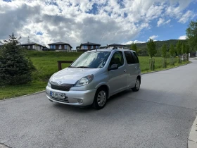 Toyota Yaris verso