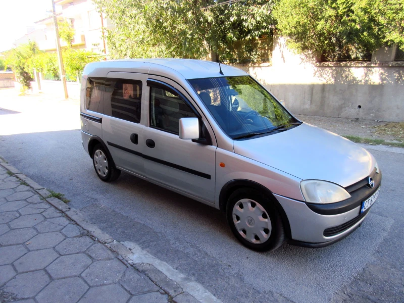 Opel Combo 1.7DTI, снимка 8 - Автомобили и джипове - 47438121