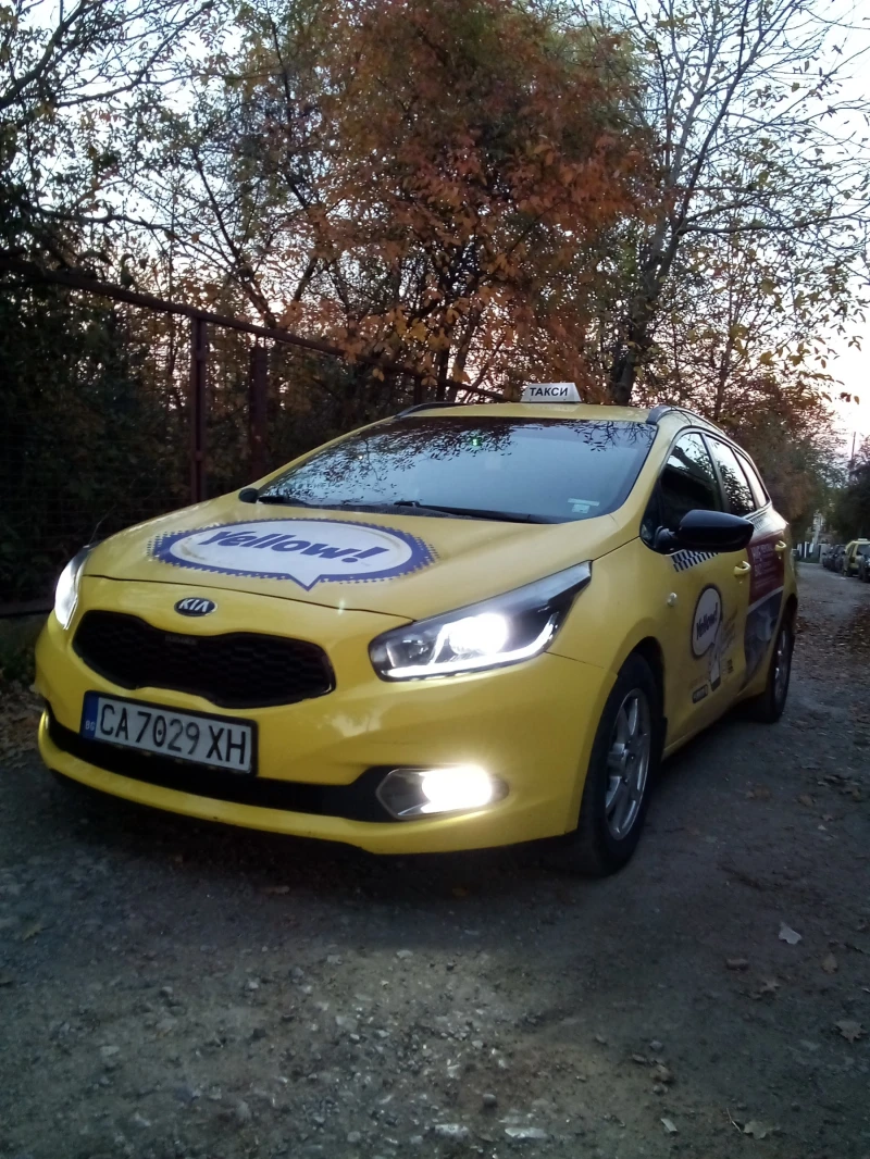 Kia Ceed Taxi, снимка 1 - Автомобили и джипове - 47819620