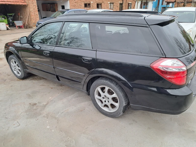 Subaru Outback 2.5 avtomat, снимка 5 - Автомобили и джипове - 48428395