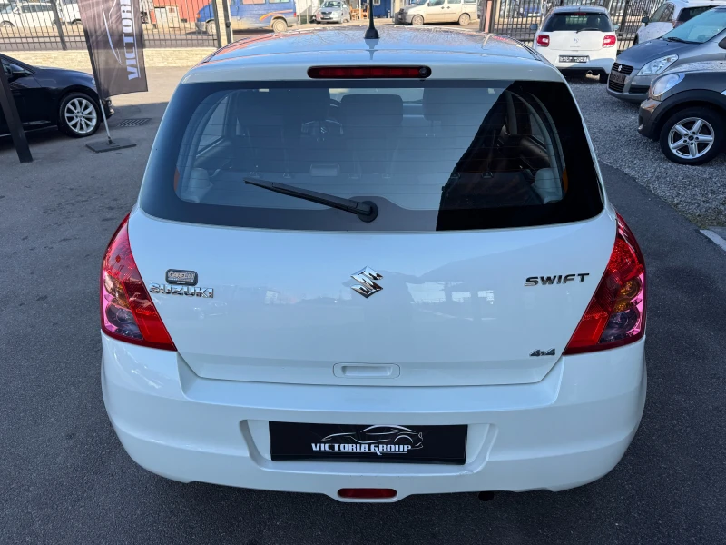 Suzuki Swift 1.3 I 4X4 НОВ ВНОС, снимка 5 - Автомобили и джипове - 48972627