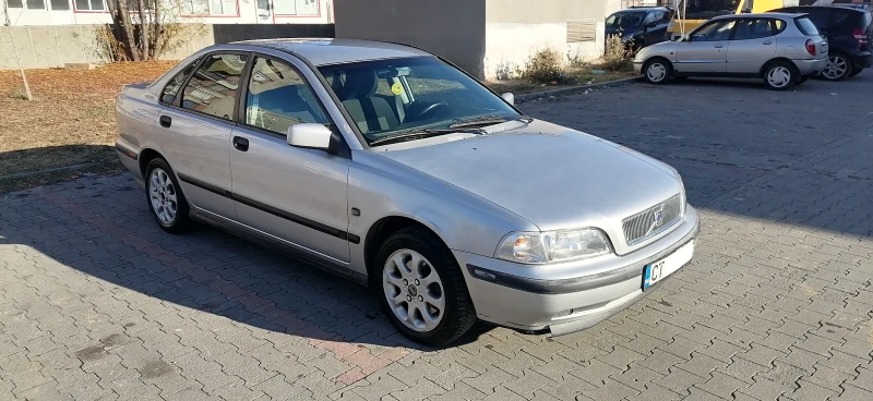 Volvo S40 1.8 газ/бензин, снимка 1 - Автомобили и джипове - 49115296