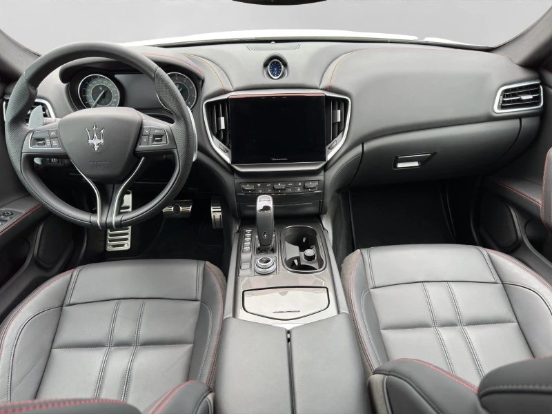 Maserati Ghibli MODENA NAVI CAMERA , снимка 12 - Автомобили и джипове - 51508663