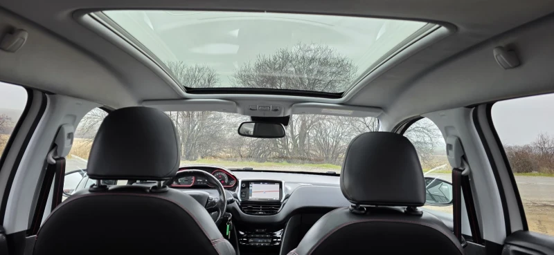 Peugeot 2008 1.2i Pure Tech/GT-Line/Camera/Navi, снимка 9 - Автомобили и джипове - 52873945