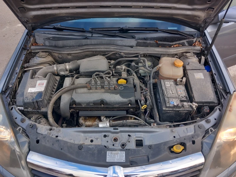 Opel Astra, снимка 13 - Автомобили и джипове - 52910398