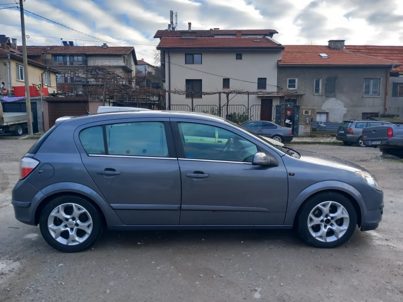 Opel Astra, снимка 6 - Автомобили и джипове - 52910398