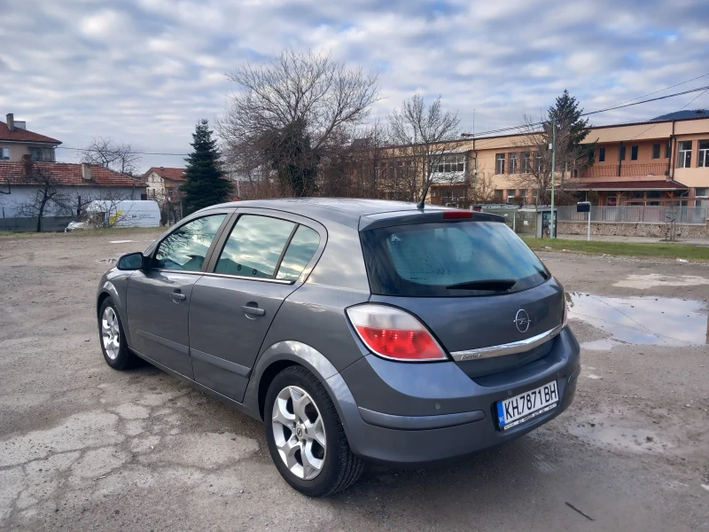 Opel Astra, снимка 4 - Автомобили и джипове - 52910398
