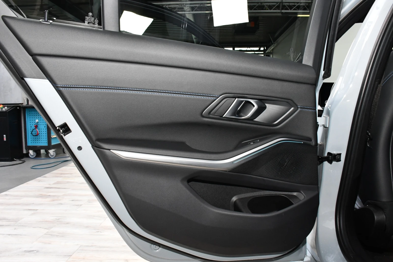 BMW 320 e M Sport ACC AHK 360  LED+ CockpitProf | Mobile.bg   13