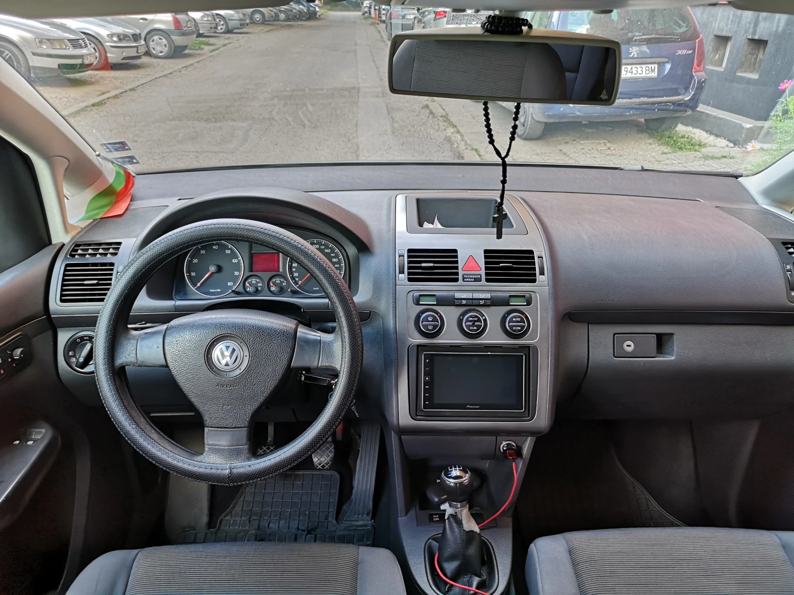 VW Touran 2.0 ecofuel - изображение 7