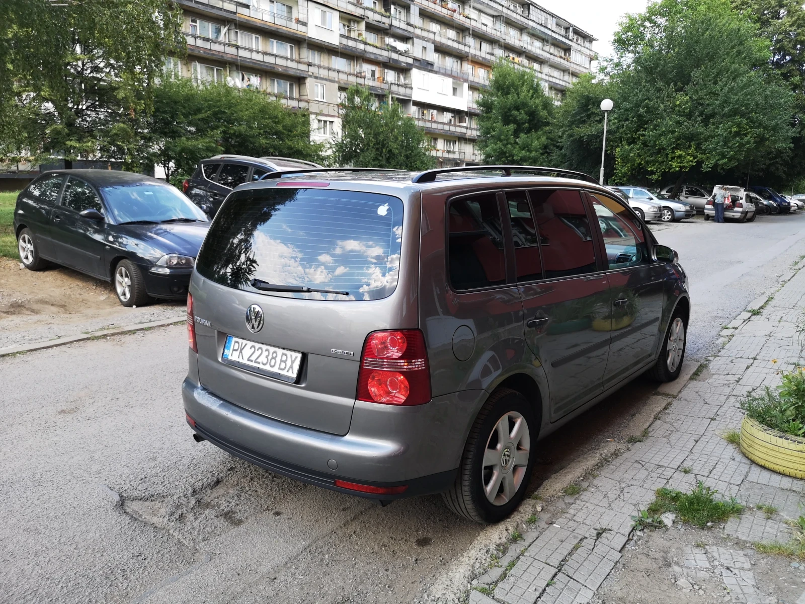 VW Touran 2.0 ecofuel - изображение 9