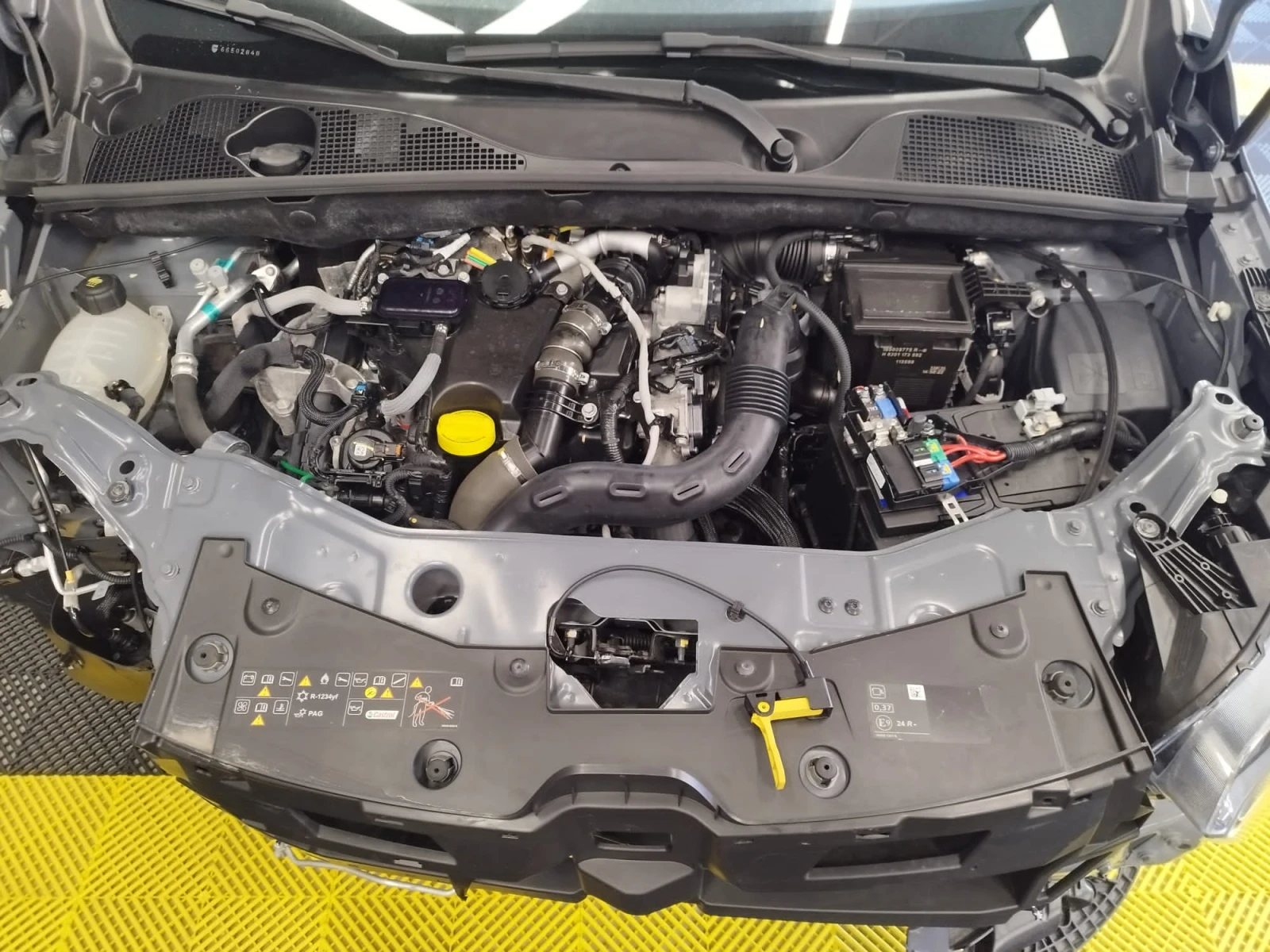 Renault Express 1.5 BLUE DCI-8V TURBO HYBRID - изображение 8
