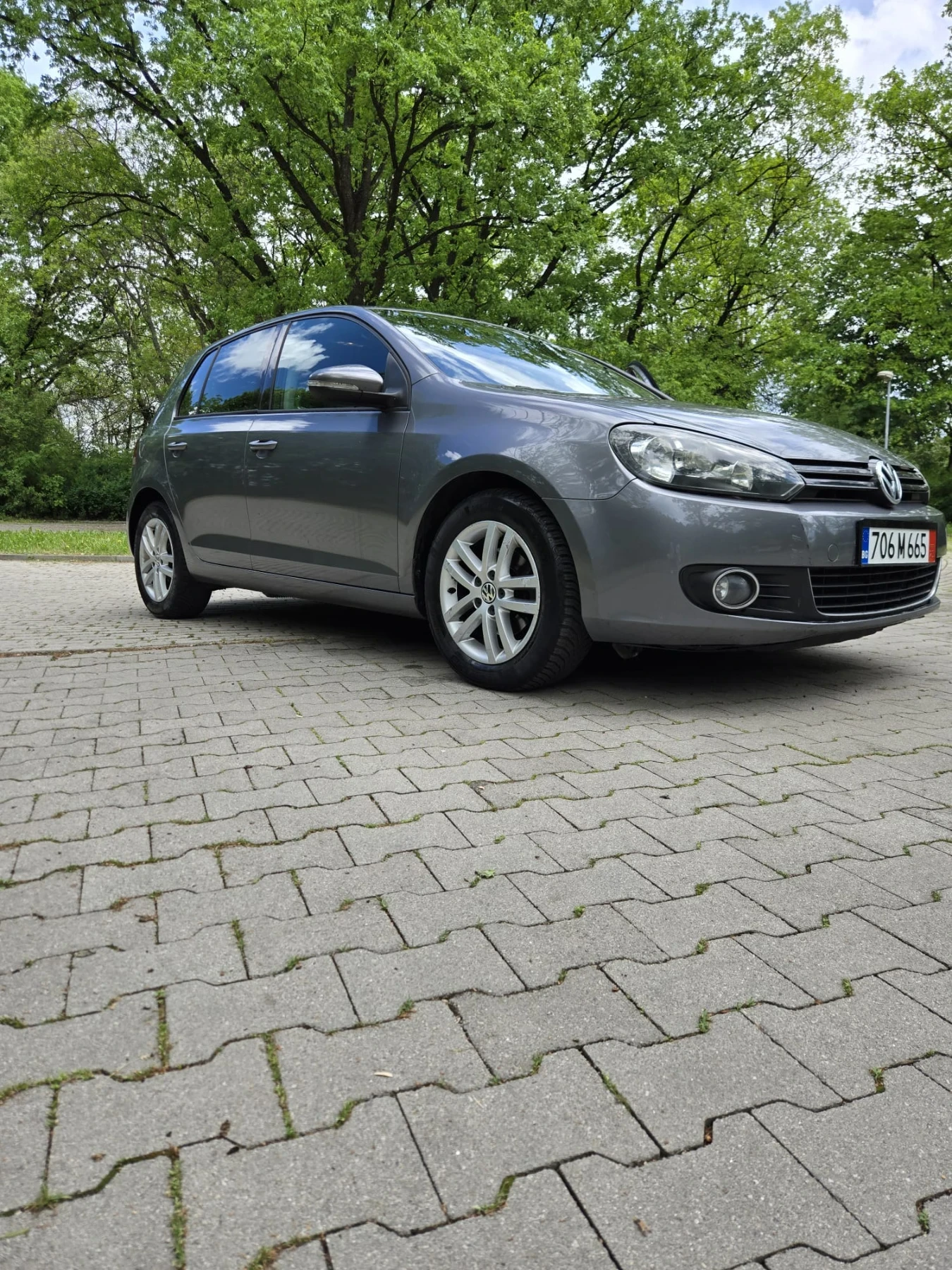 VW Golf 1.6TDI DSG Euro5A, Сервизна история, 2 ключа - изображение 2
