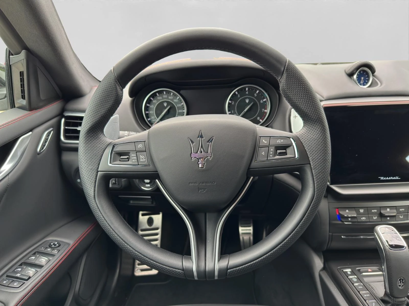 Maserati Ghibli MODENA NAVI CAMERA  - изображение 10