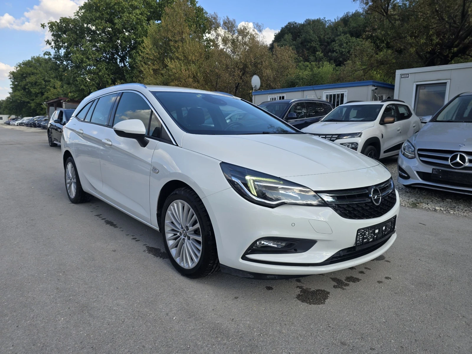 Opel Astra 1.6cdti 110к.с Business  - изображение 2