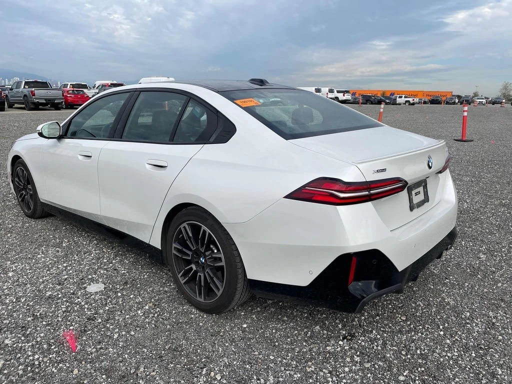 BMW 530 XDRIVE * CARFAX * БЕЗ ПЪРВОНАЧАЛНА ВНОСКА - изображение 4