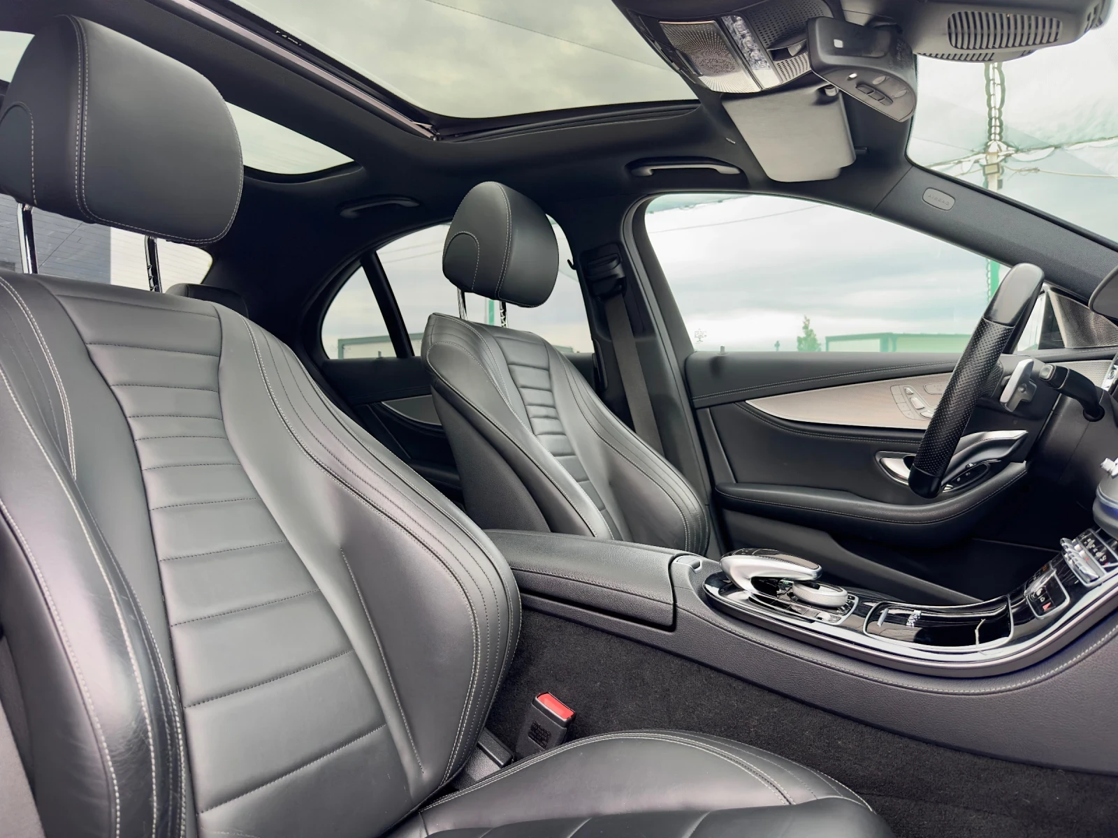 Mercedes-Benz E 350 6.3AMG::PANORAMA::DIGITAL::DISTRONIK+ :: - изображение 9