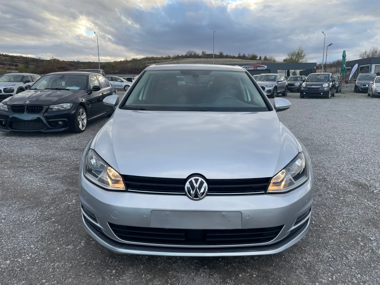 VW Golf 1.6TDI NAVI DISTRONIC HIGHLINE - изображение 2