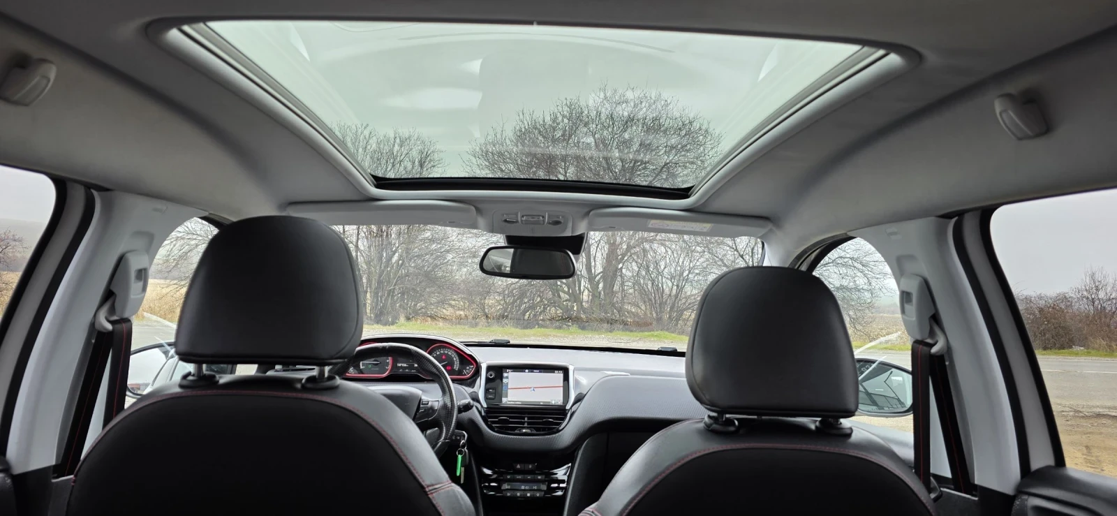 Peugeot 2008 1.2i Pure Tech/GT-Line/Camera/Navi - изображение 9