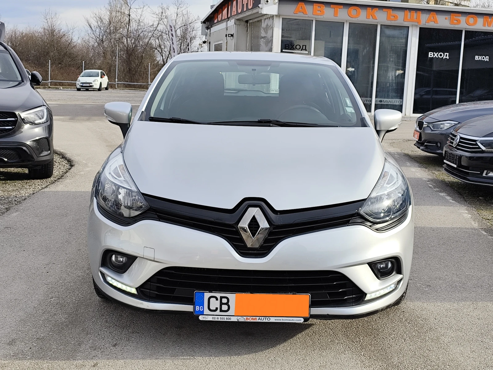 Renault Clio 900i* EURO6D* LED* 52000km!*  - изображение 2