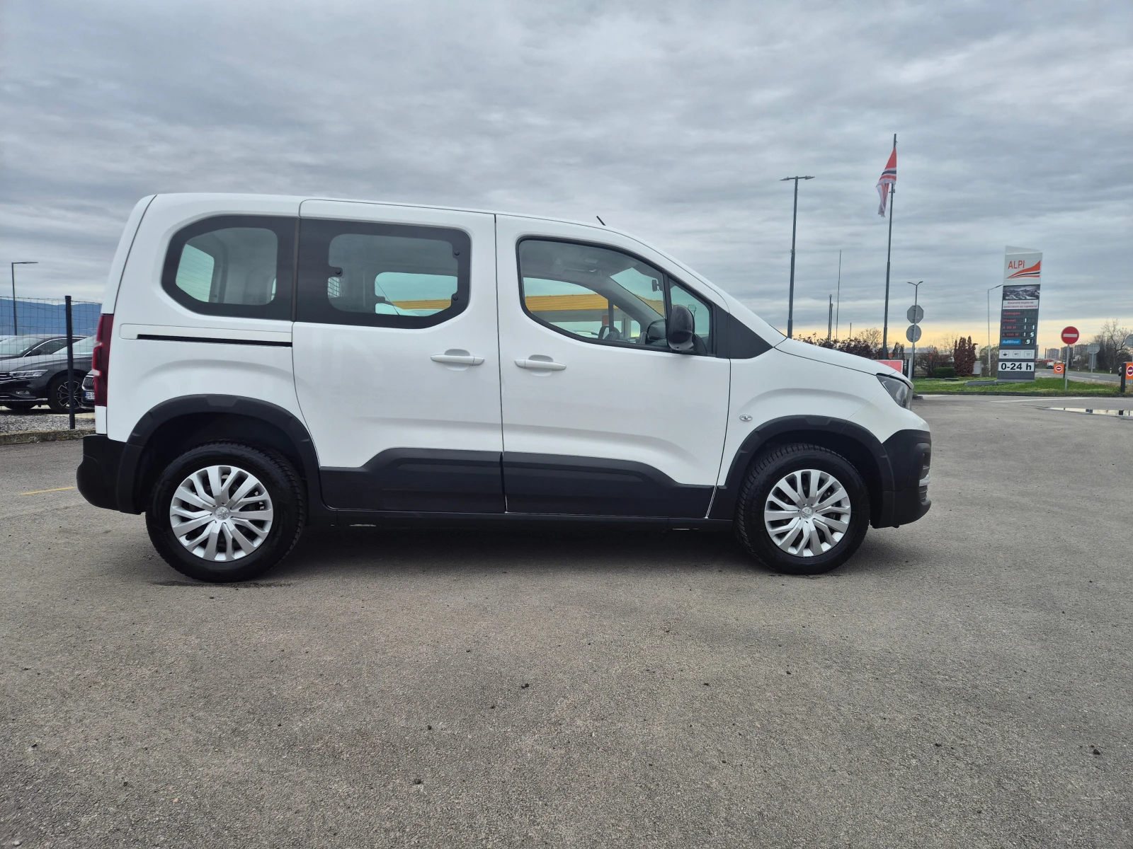 Peugeot Partner N1- M/T 1.5 DCI, снимка 6 - Автомобили и джипове - 54031182