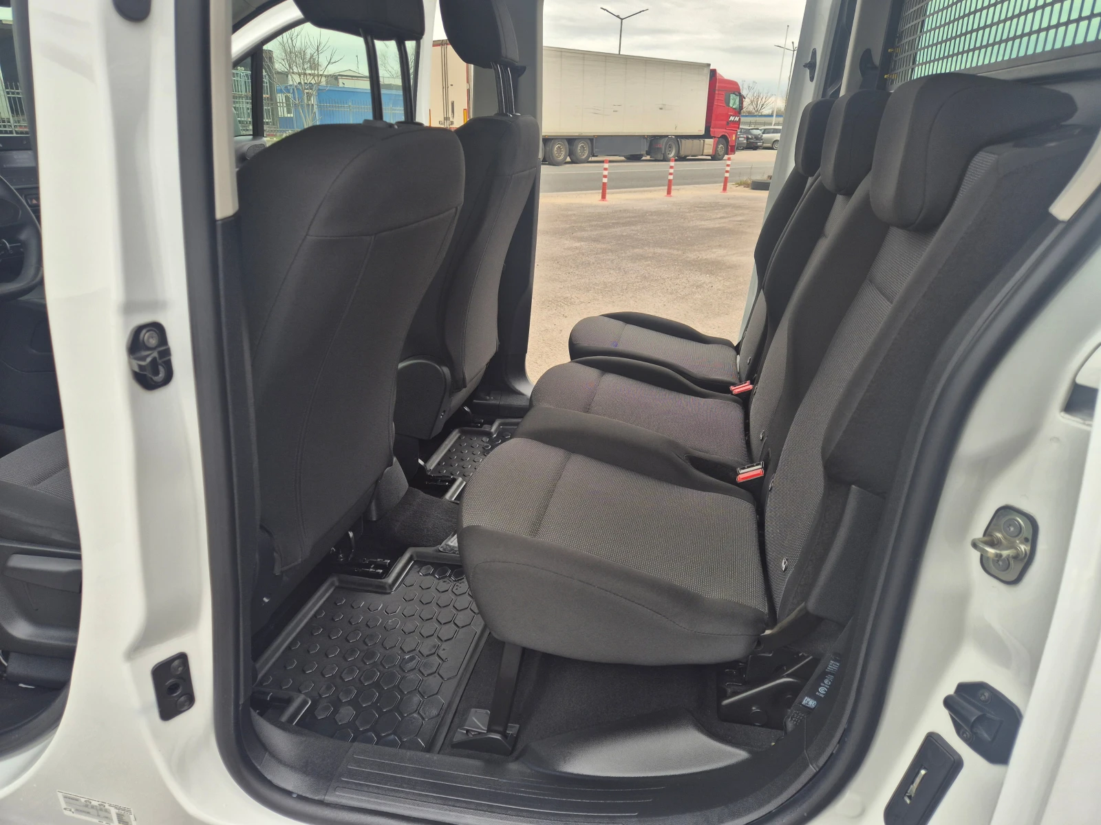 Peugeot Partner N1- M/T 1.5 DCI, снимка 12 - Автомобили и джипове - 54031182