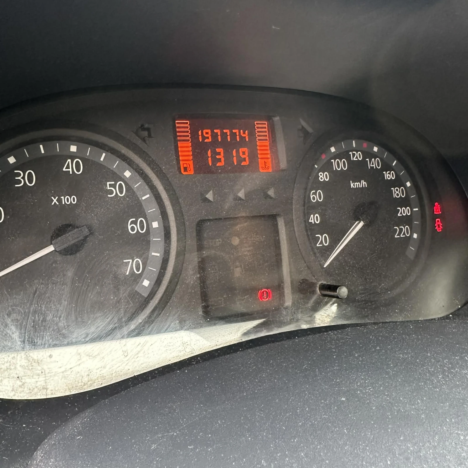 Renault Clio, снимка 7 - Автомобили и джипове - 54193161