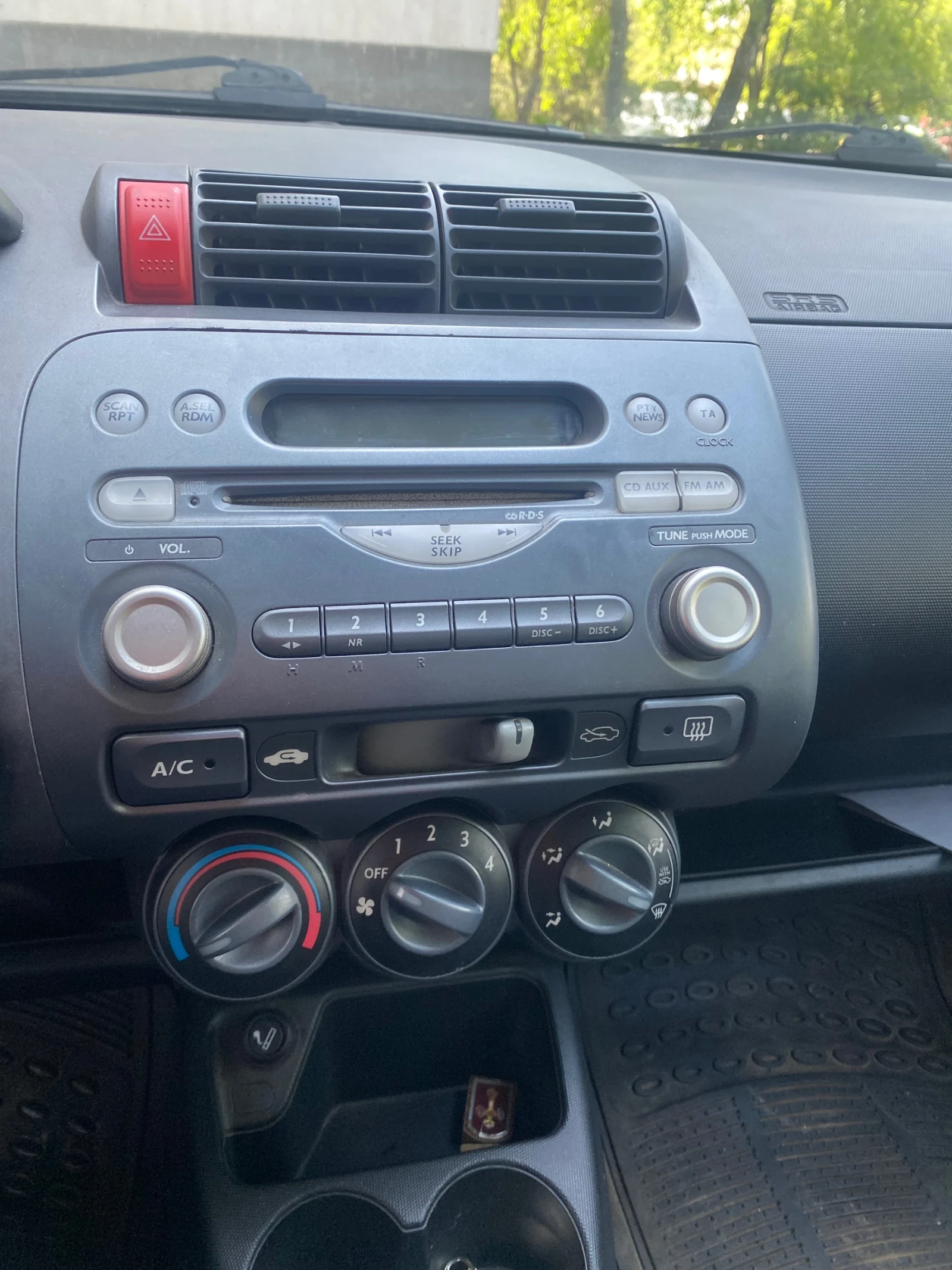 Honda Jazz, снимка 11 - Автомобили и джипове - 54363177